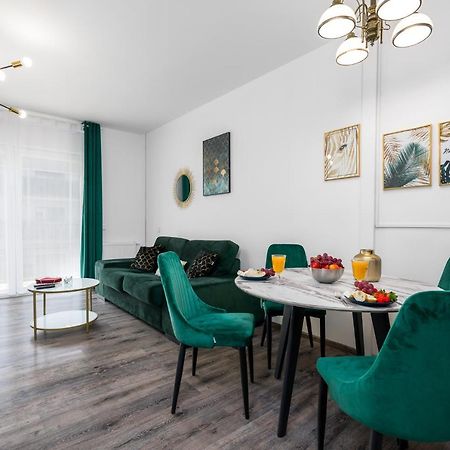 Sleepway Apartments- Garbary 100-46 Poznań Kültér fotó